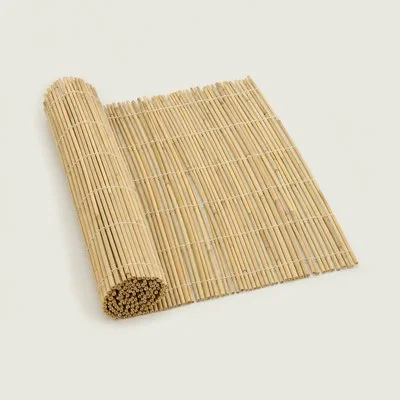 Rouleau de canisse en bambou naturel