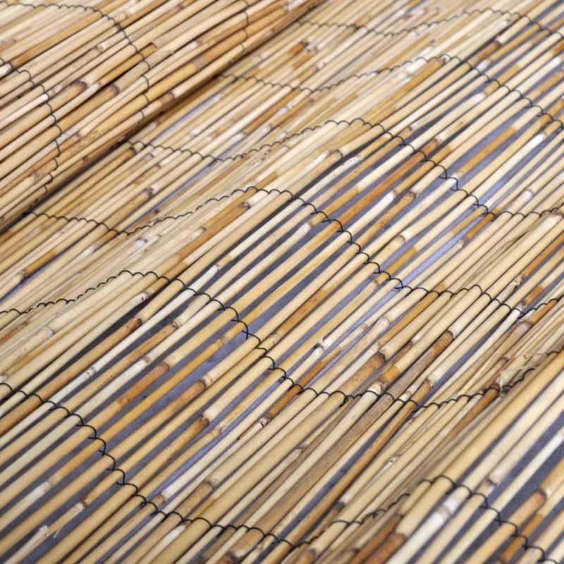 Détail du fil d'acier torsadé qui maintient les tiges